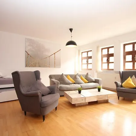 Apartment #4 Druschba Boutique *